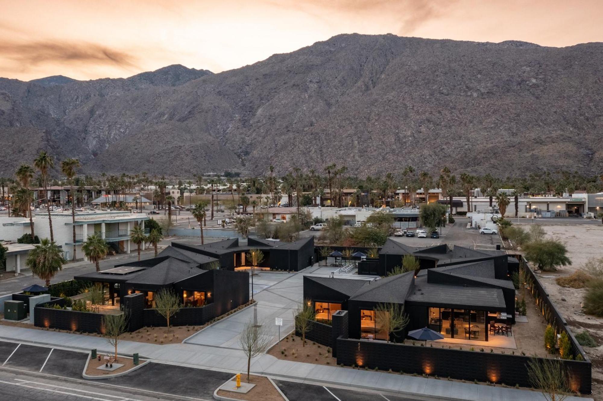 Blackhaus By Avantstay Ada Modern Rooms, Pool & Bbq Palm Springs Dış mekan fotoğraf