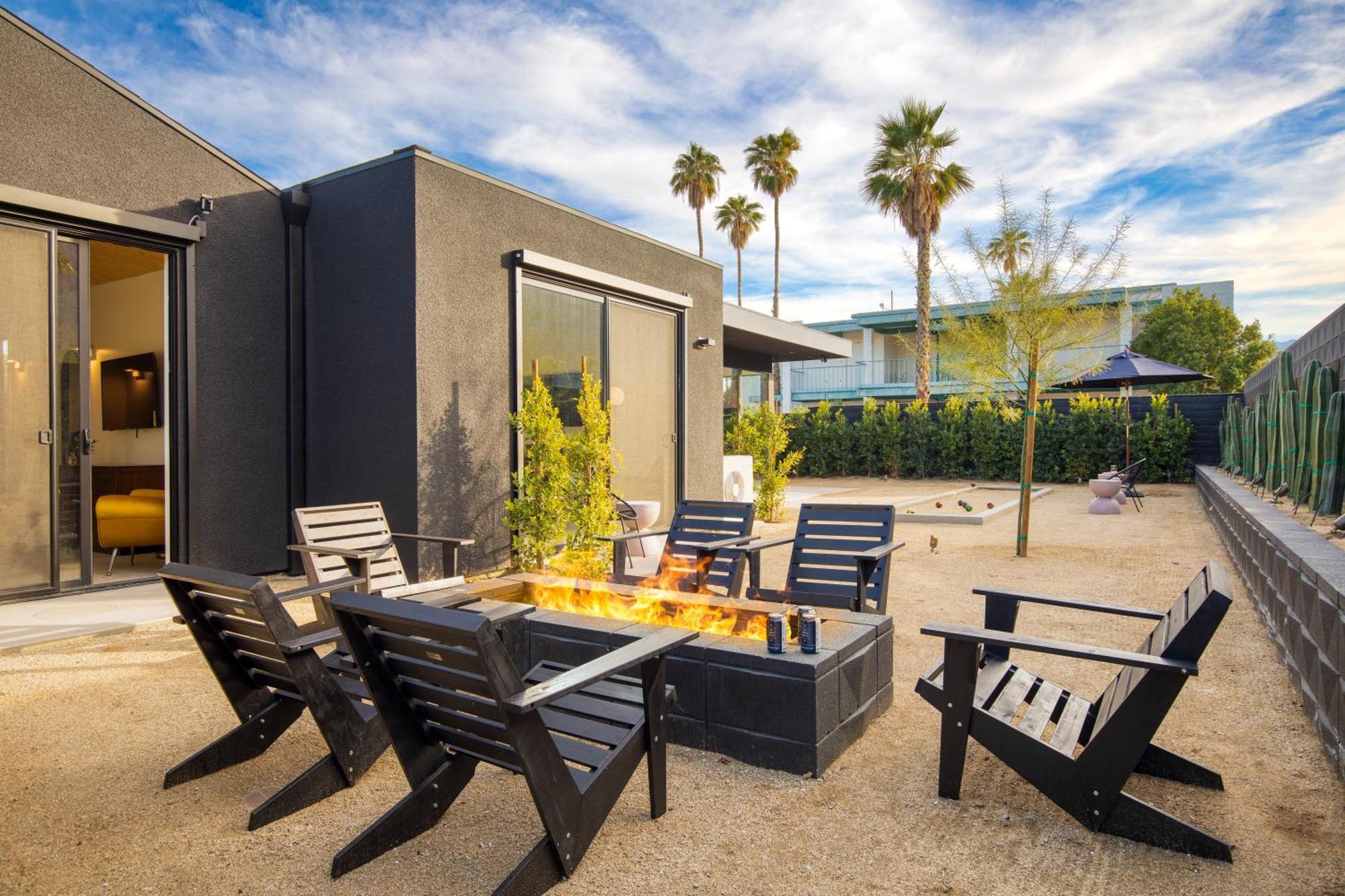Blackhaus By Avantstay Ada Modern Rooms, Pool & Bbq Palm Springs Dış mekan fotoğraf