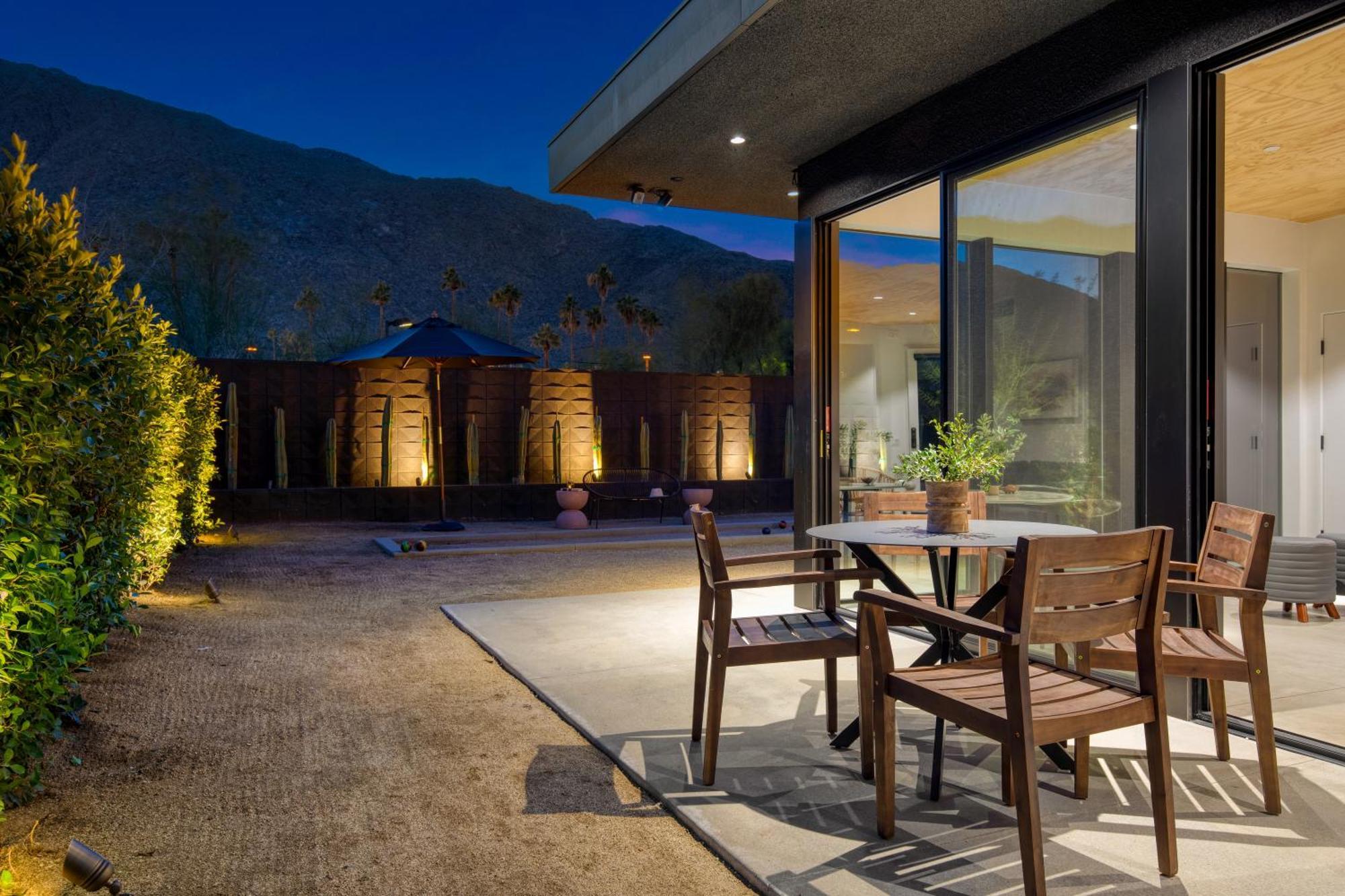Blackhaus By Avantstay Ada Modern Rooms, Pool & Bbq Palm Springs Dış mekan fotoğraf