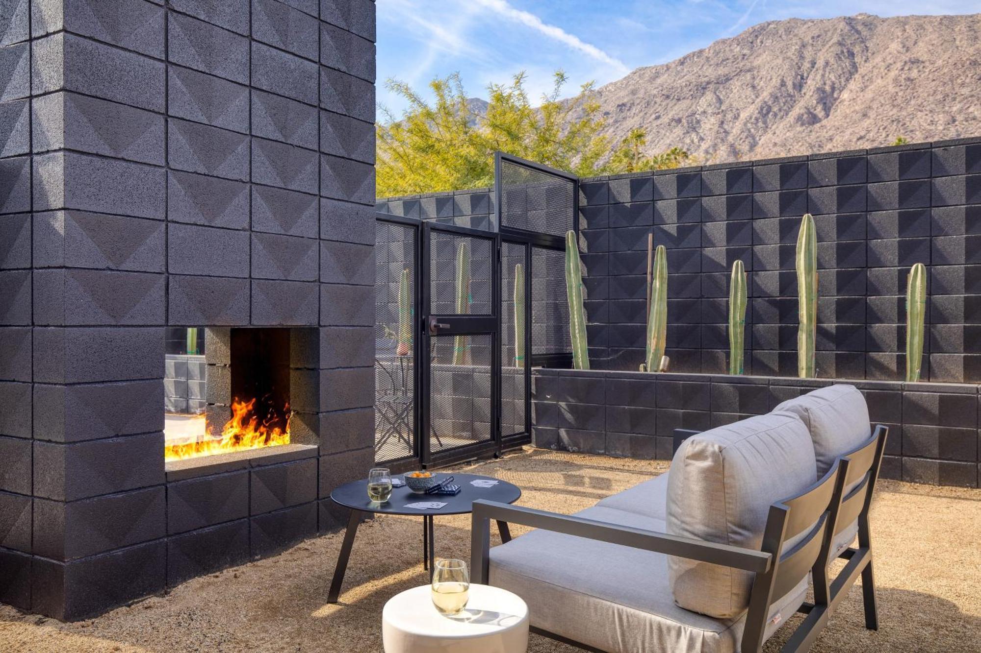 Blackhaus By Avantstay Ada Modern Rooms, Pool & Bbq Palm Springs Dış mekan fotoğraf