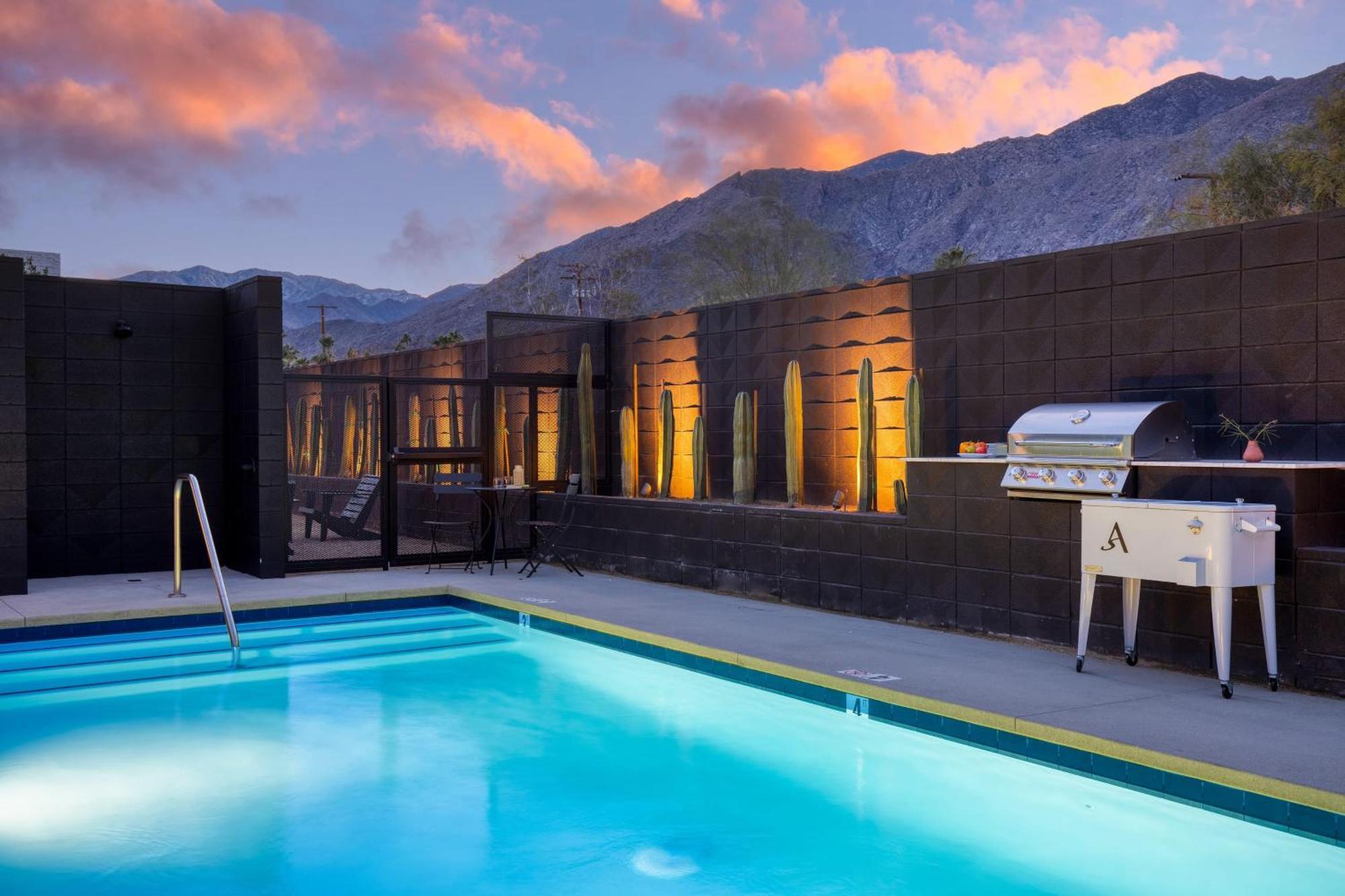 Blackhaus By Avantstay Ada Modern Rooms, Pool & Bbq Palm Springs Dış mekan fotoğraf